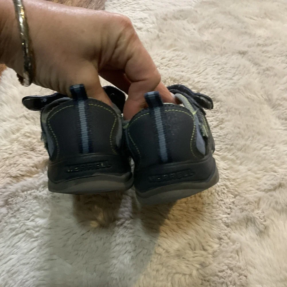 Merrell Hydro Kids Size 4 Navy Blue MY53375 Waterproof‎ Hiking Sandals